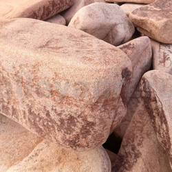 Бут МАЛИНОВЫЙ из песчаника галтованный купить